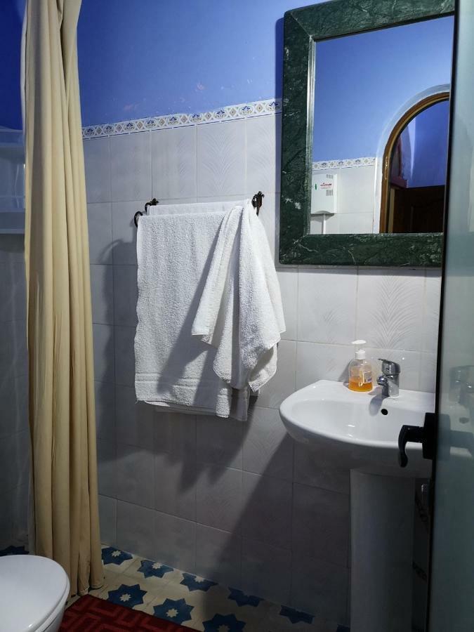 Hotel Koutoubia Chefchaouen Kültér fotó